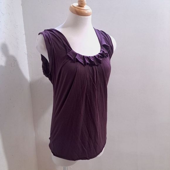 Wilfred Tops - Wilfred | Dark purple ruffled collar sleevless shirt